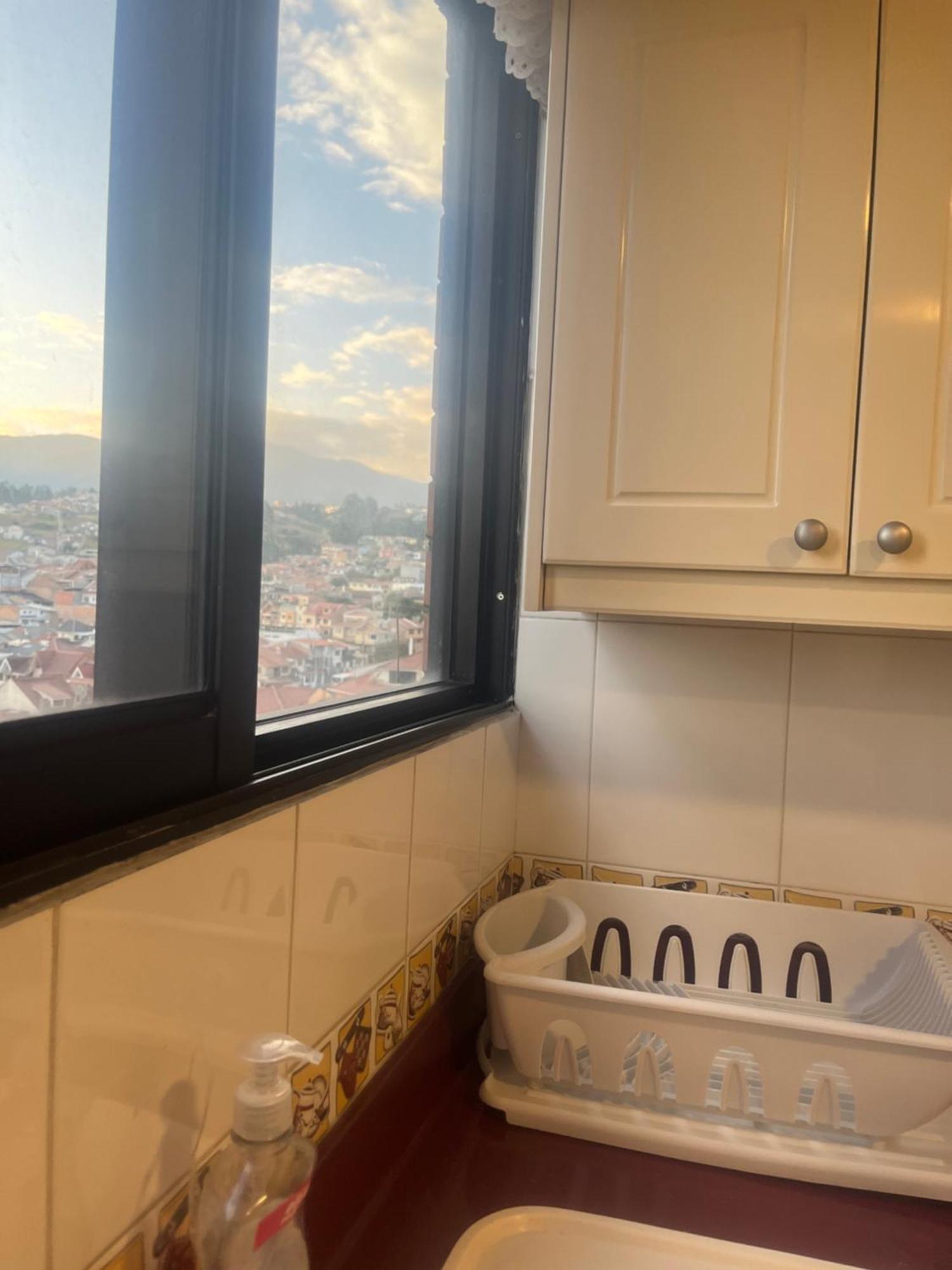 Enorme, 3 Habitaciones, Vista A Toda La Ciudad, Zona Exclusiva, Jacuzzi Cuenca Exterior foto