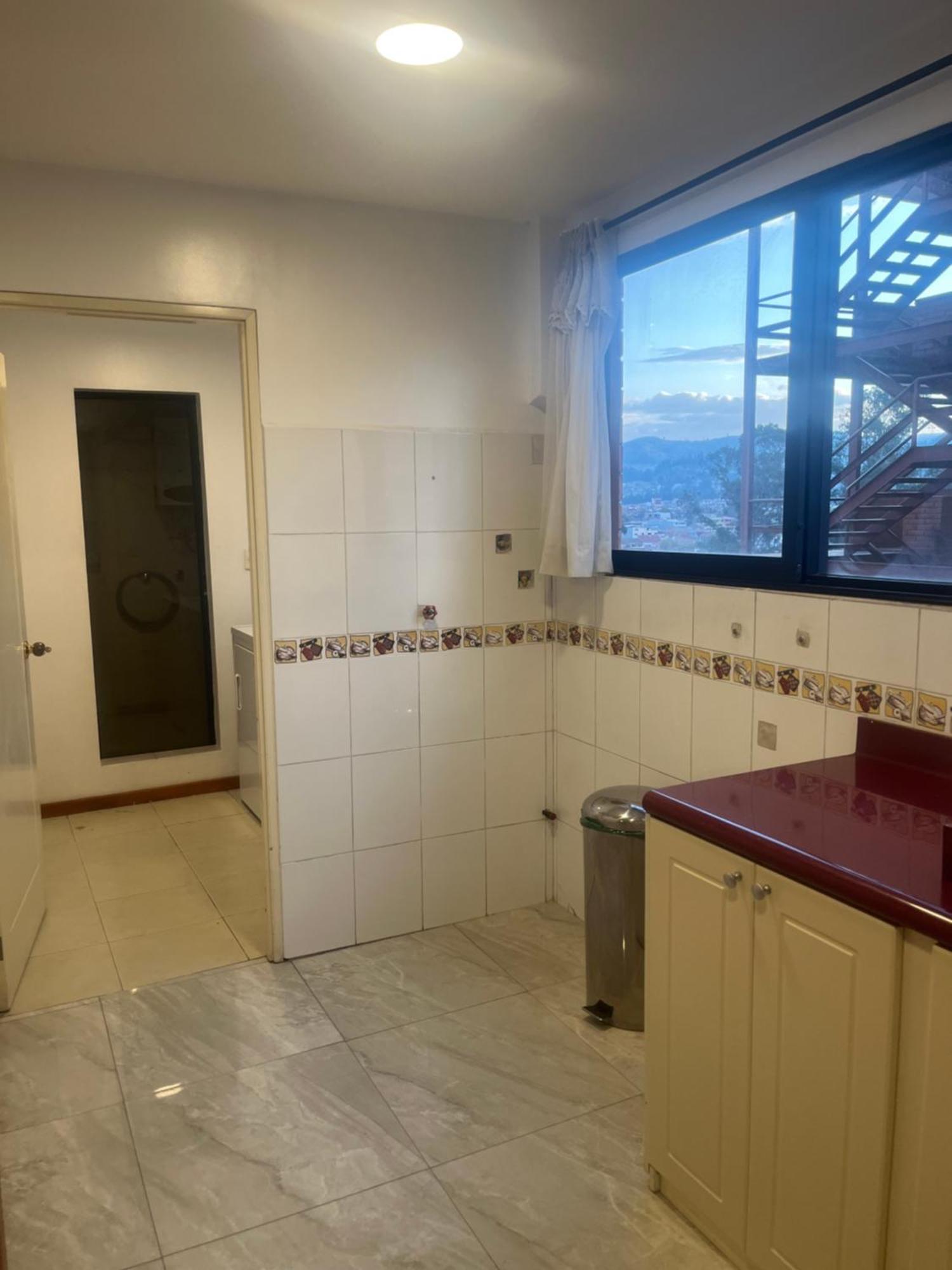 Enorme, 3 Habitaciones, Vista A Toda La Ciudad, Zona Exclusiva, Jacuzzi Cuenca Exterior foto