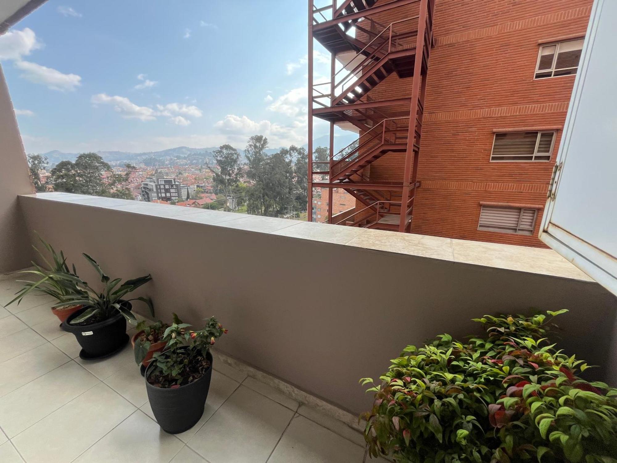 Enorme, 3 Habitaciones, Vista A Toda La Ciudad, Zona Exclusiva, Jacuzzi Cuenca Exterior foto